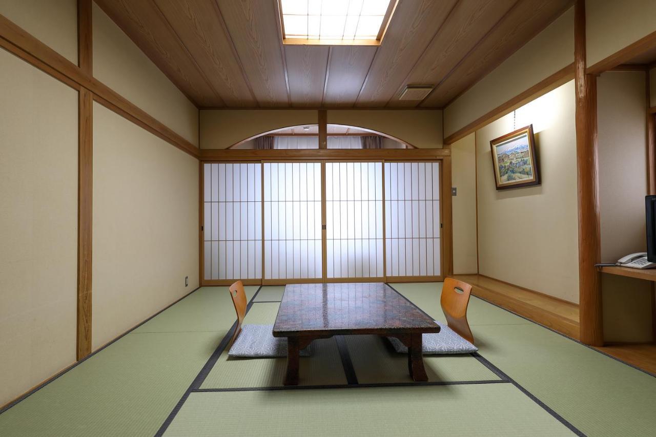 Tsukasaya Ryokan Tsuruoka Luaran gambar