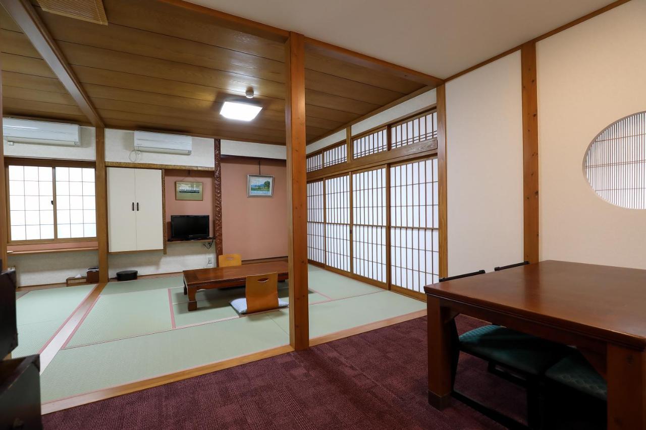 Tsukasaya Ryokan Tsuruoka Luaran gambar